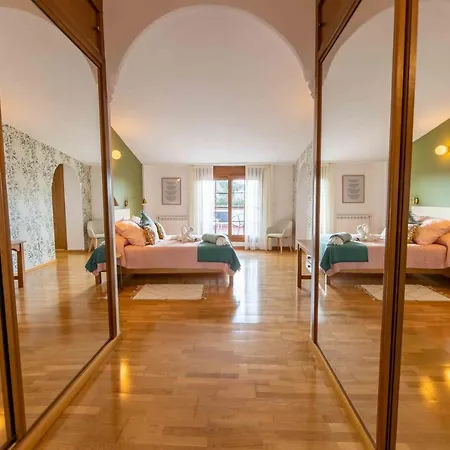 Gredos Abantera Apartman *